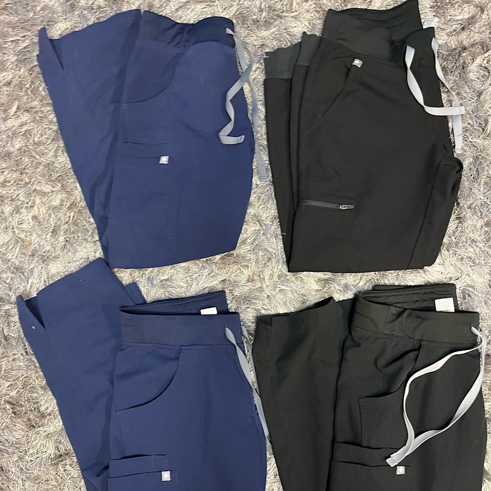 4 pairs of XS Petite Figs Scrubs bundle!